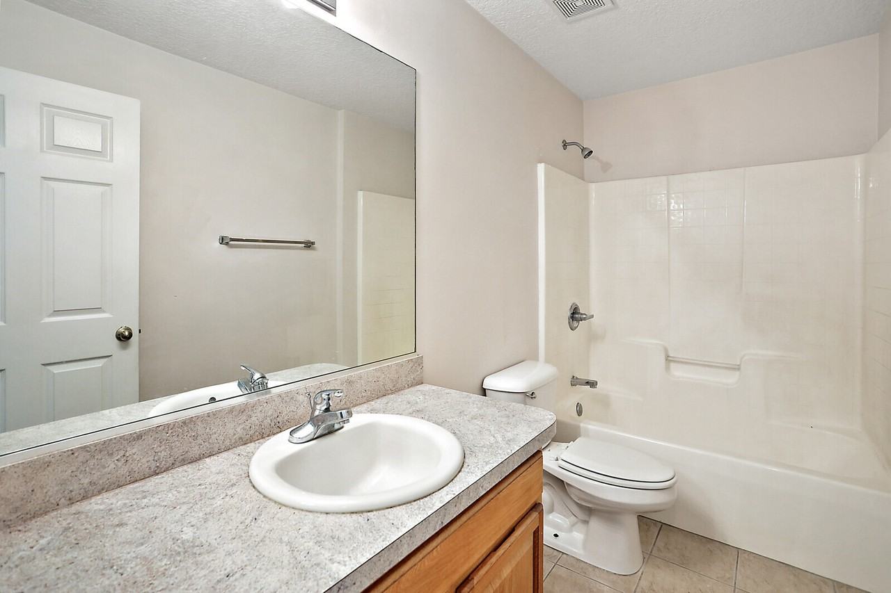 1204 Wood Duck Ln #1 - Photo 4 of 8