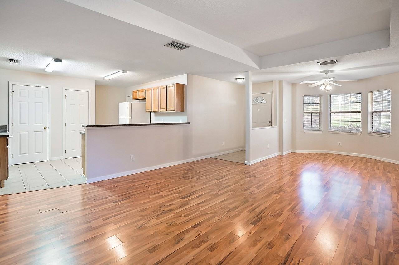 1204 Wood Duck Ln #1 - Photo 6 of 8