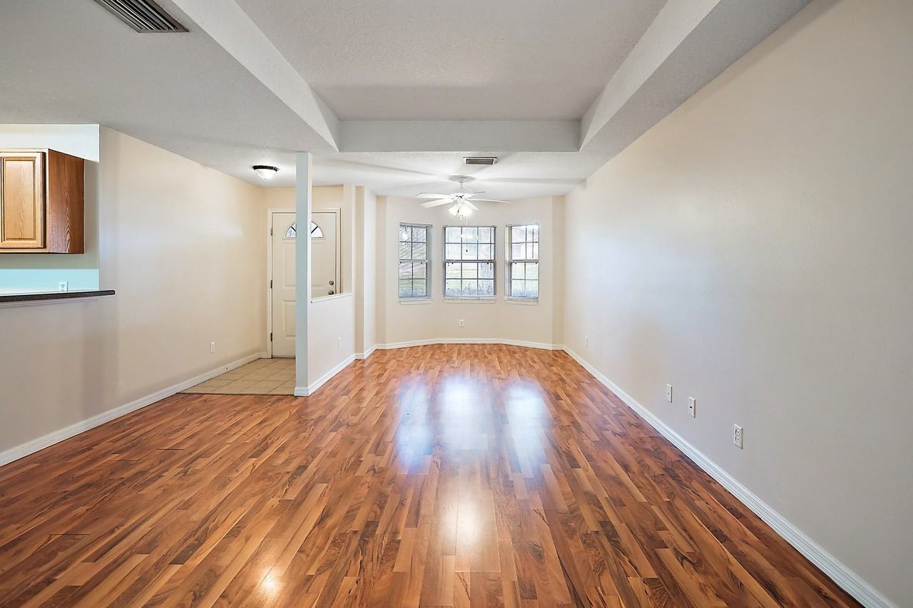 1204 Wood Duck Ln #1 - Photo 5 of 8