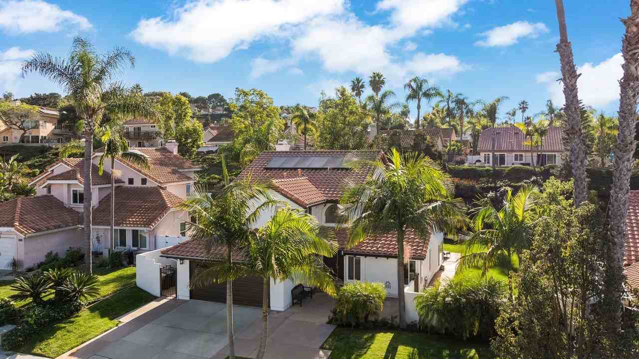 1205 Cerca - Photo 3 of 50