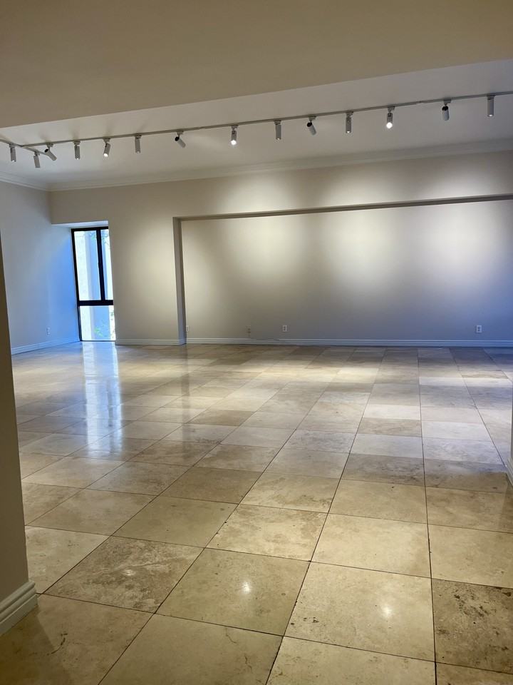 10445 Wilshire Boulevard #305 - Photo 3 of 22