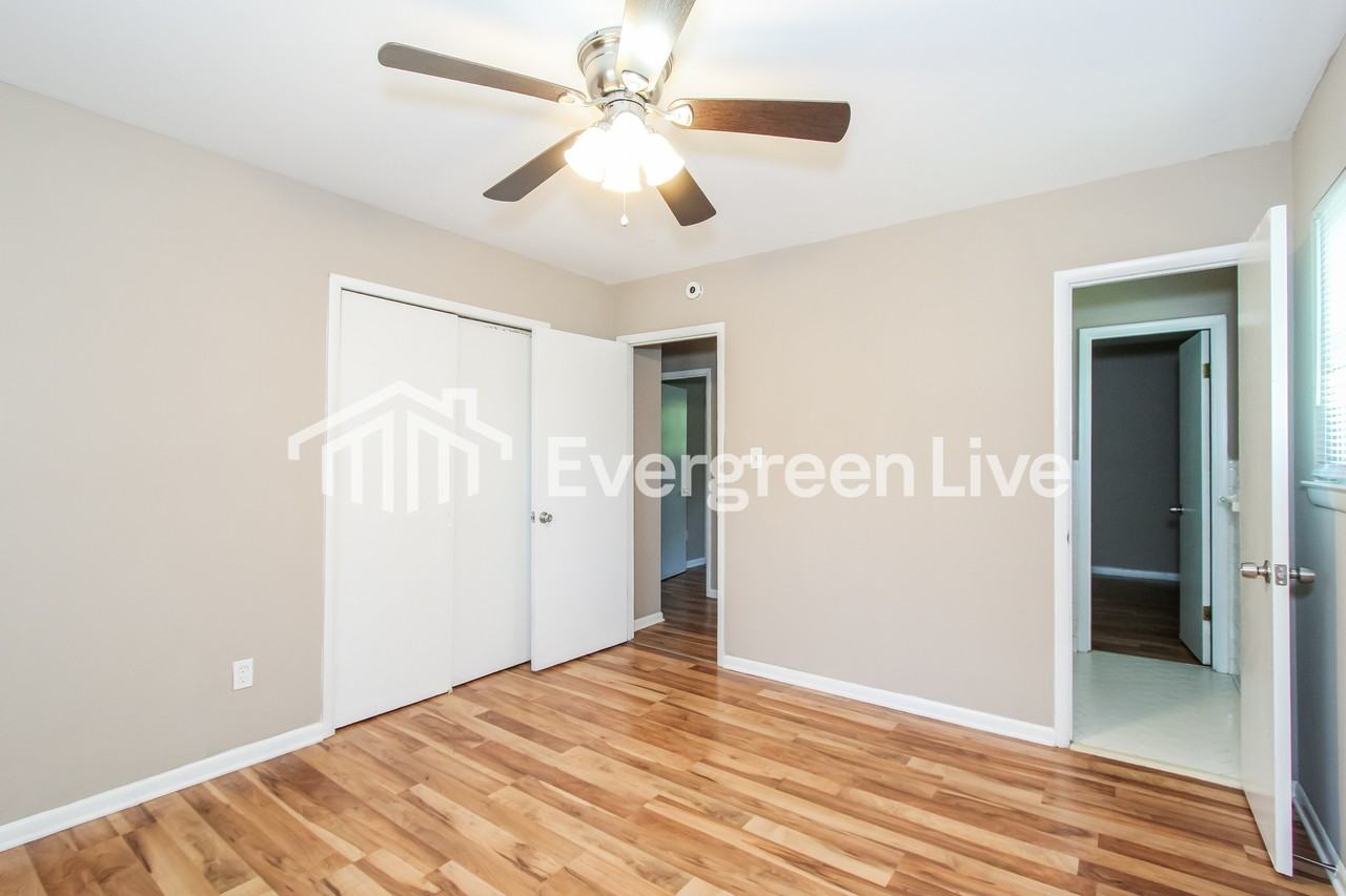 301 June Ave - Photo 7 of 15