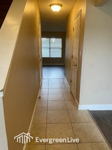 628 Carrier Dr - Photo 2 of 33