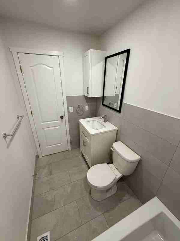 2807 E Bennett St - Photo 5 of 21