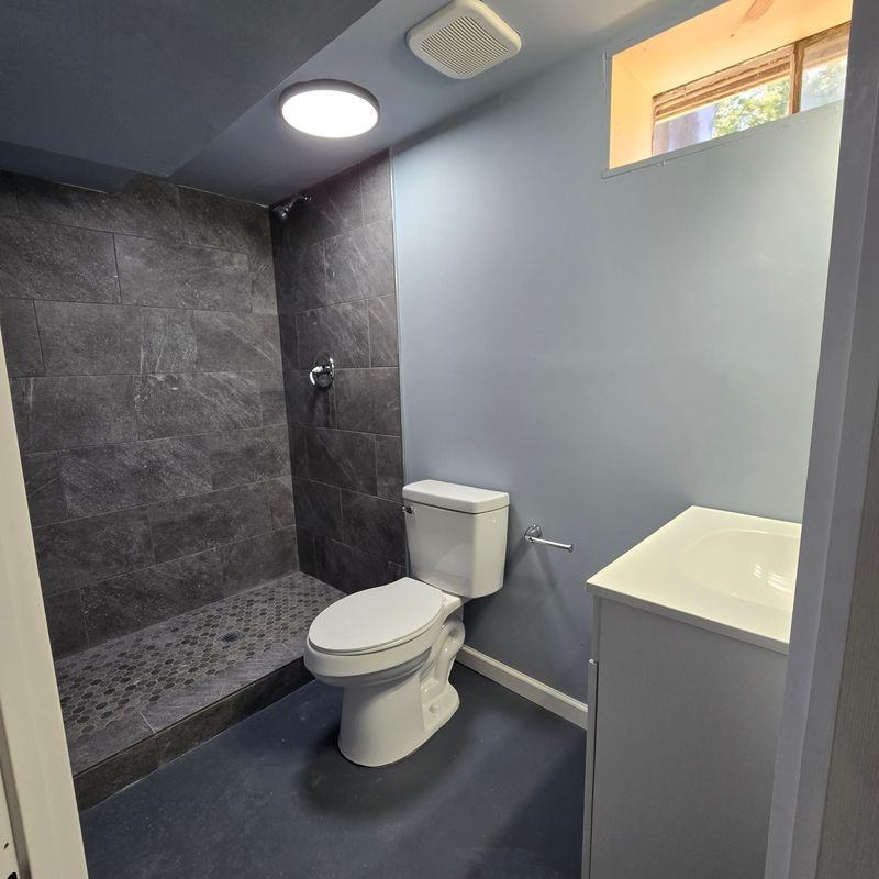 21676 N Essex Dr - Photo 3 of 39