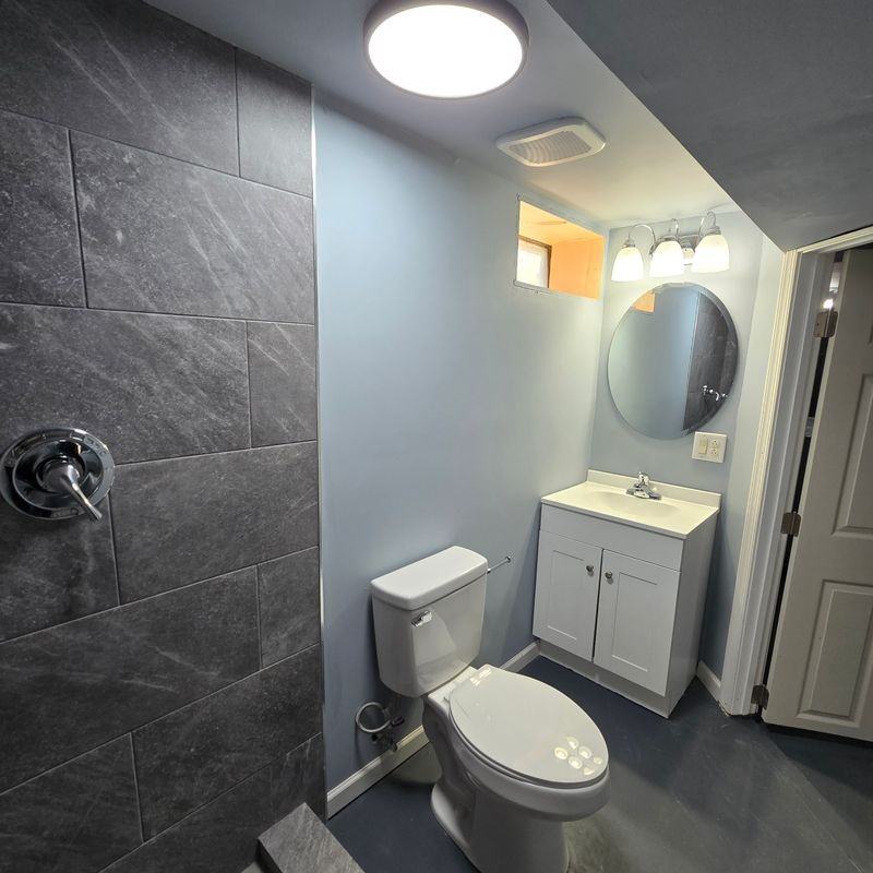 21676 N Essex Dr - Photo 5 of 39