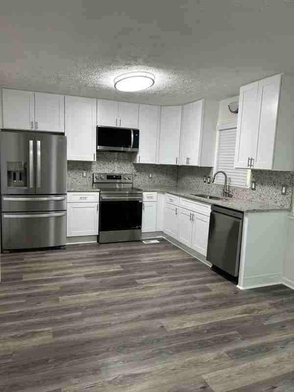 818 Manning Way Sw - Photo 2 of 10