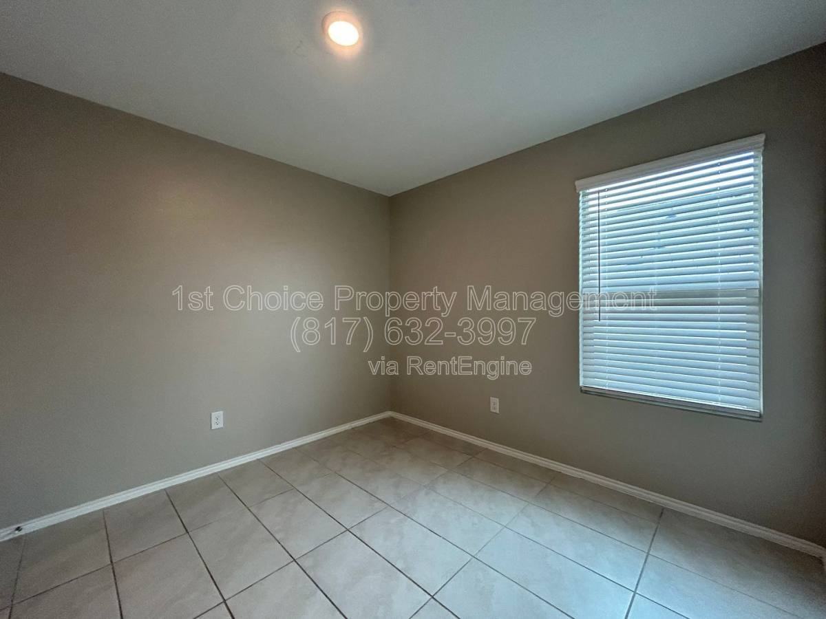 8428 Fawn Creek Dr - Photo 3 of 10