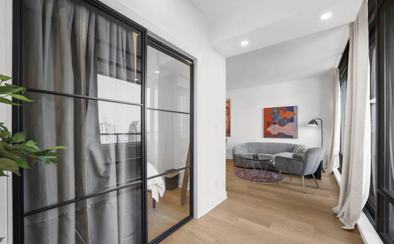 Yonge St & Yorkville Ave - Photo 7 of 15