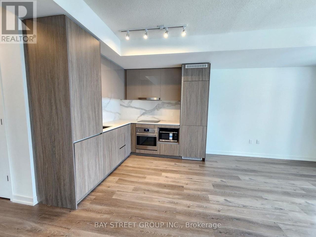 28 Interchange Way #2203 - Photo 2 of 11