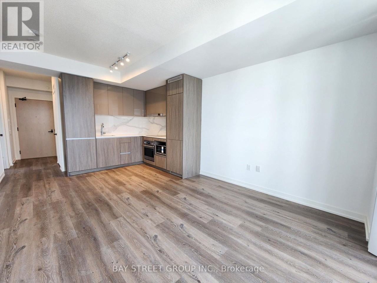 28 Interchange Way #2203 - Photo 3 of 11