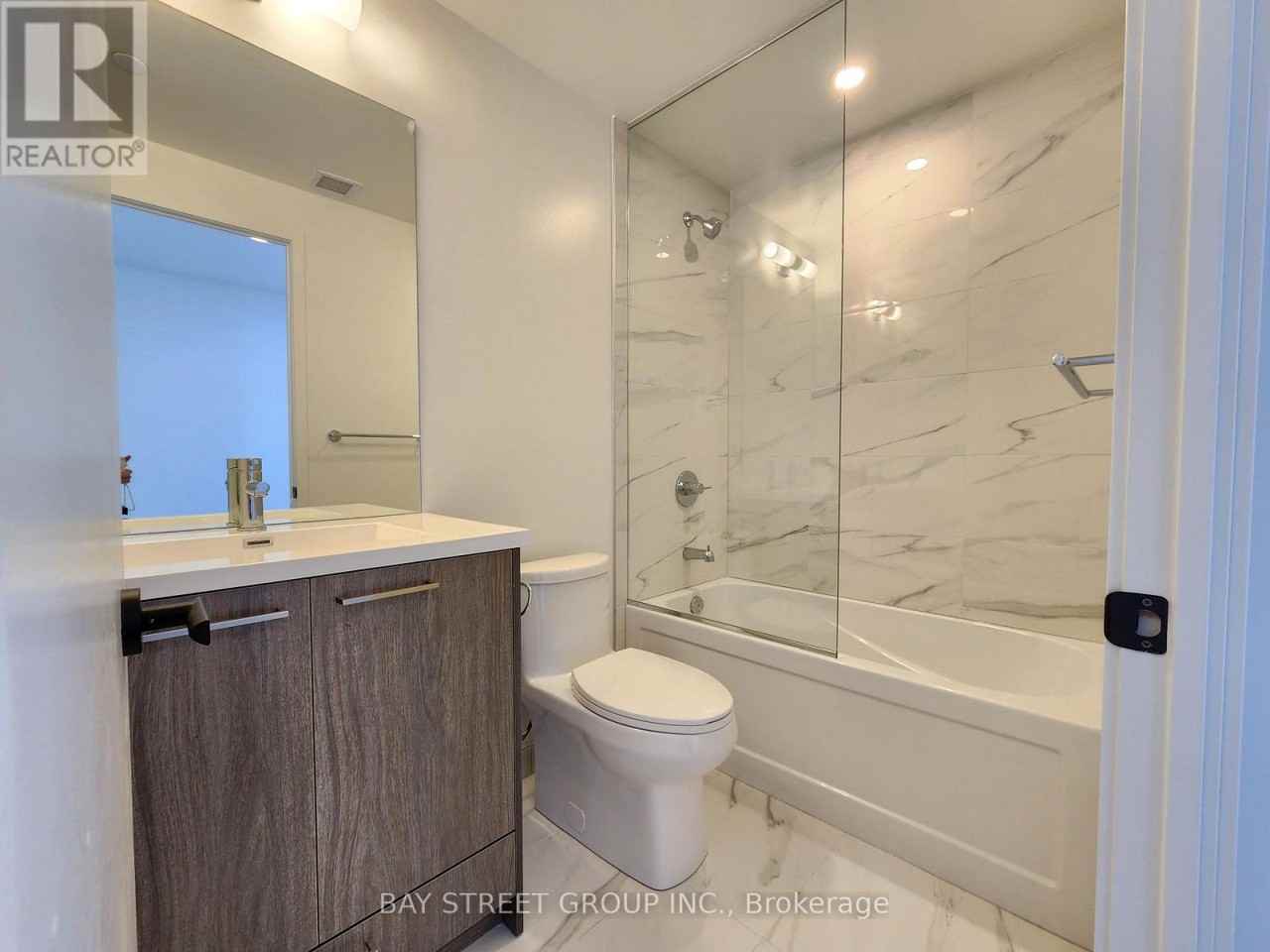 28 Interchange Way #2203 - Photo 5 of 11