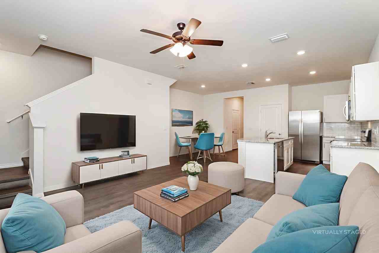 11978 Stoneport Pl - Photo 3 of 33