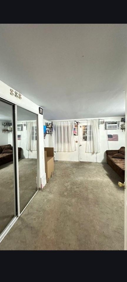 7 Glenda Drive - Photo 4 of 11