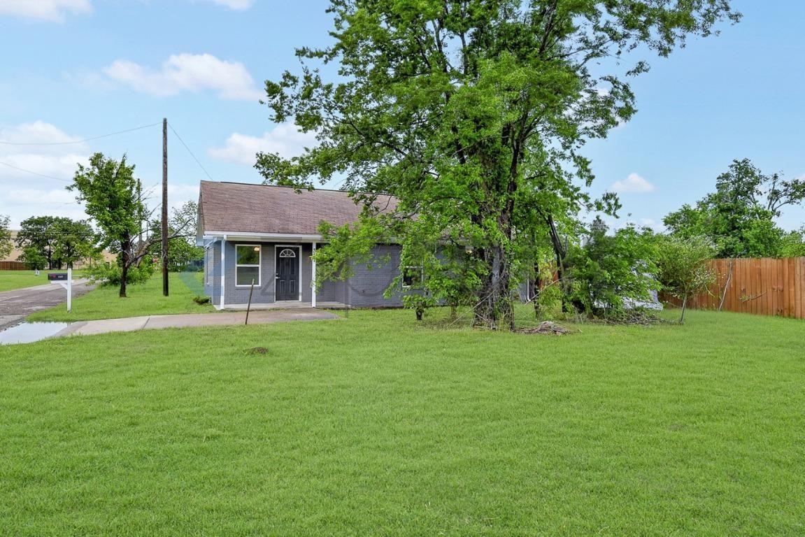 317 Jones St - Photo 2 of 21