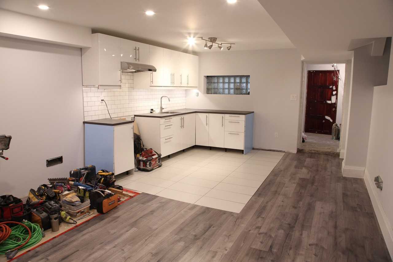 168 Montrose Ave - Photo 2 of 7