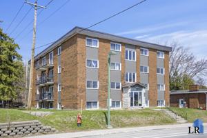 featured image of 96 Boul Du Mont-Bleu