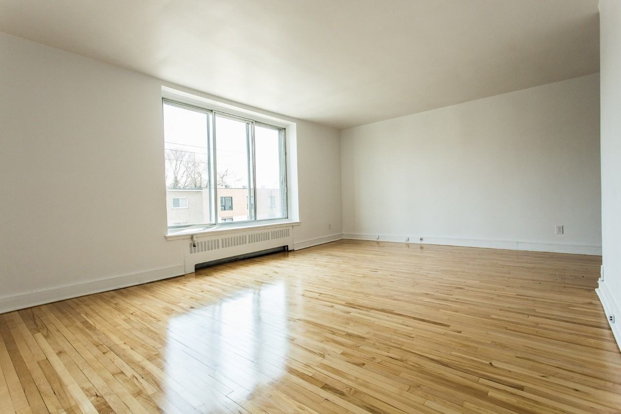 6001 Ch De La Côte-Saint-Luc — photo 2