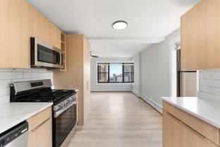 5858 N Sheridan Rd - Photo 1 of 1