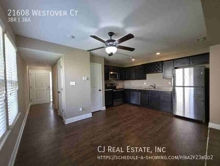 21608 Westover Ct #CT - Photo 4 of 11