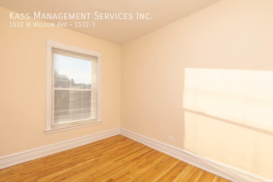 1532 W Wilson Ave #1532-3 - Photo 7 of 15