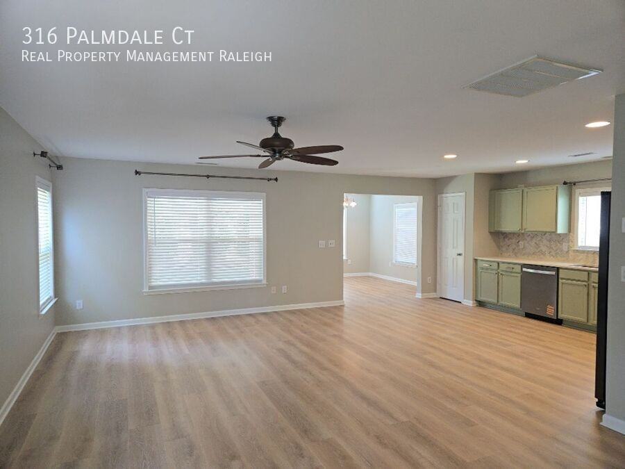 316 Palmdale Ct - Photo 4 of 11