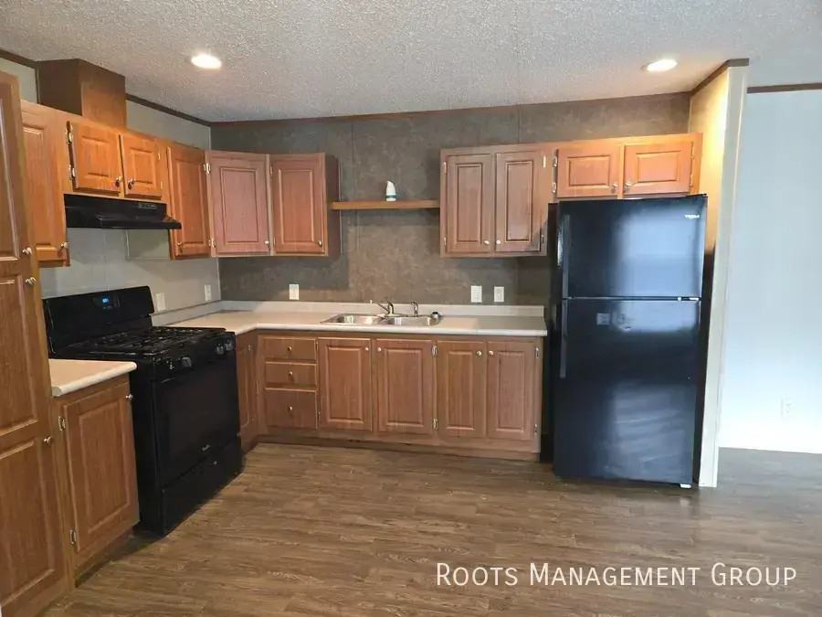 2800 Gemini St - Photo 2 of 14