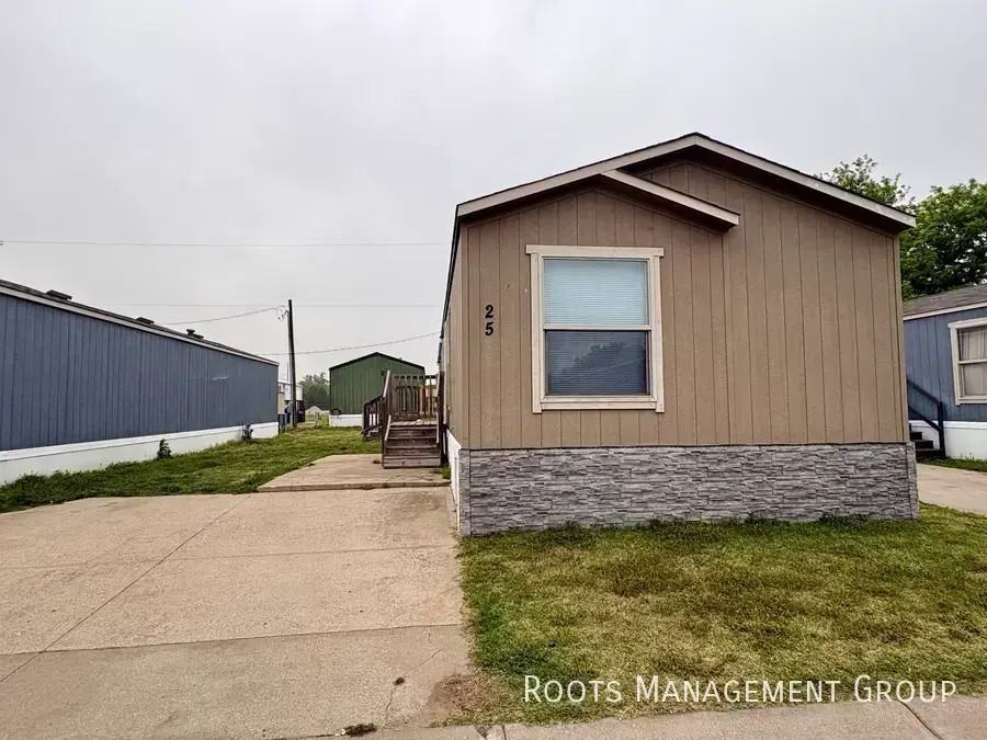 1909 S Anna St #25 - Photo 2 of 14