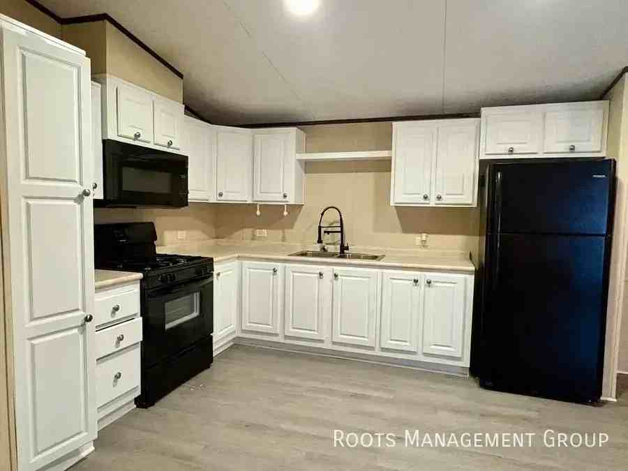 1909 S Anna St #25 - Photo 3 of 14