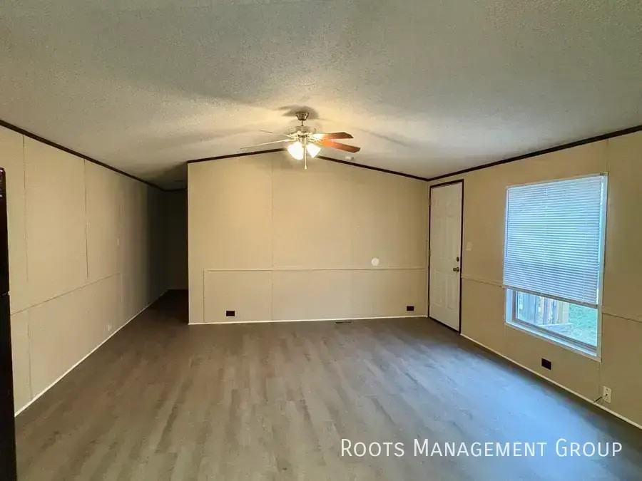 1909 S Anna St #25 - Photo 4 of 14