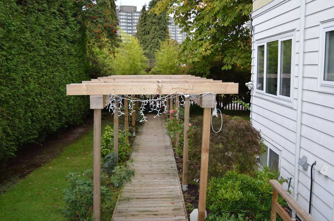 1806 Western Parkway - Photo 3 of 24