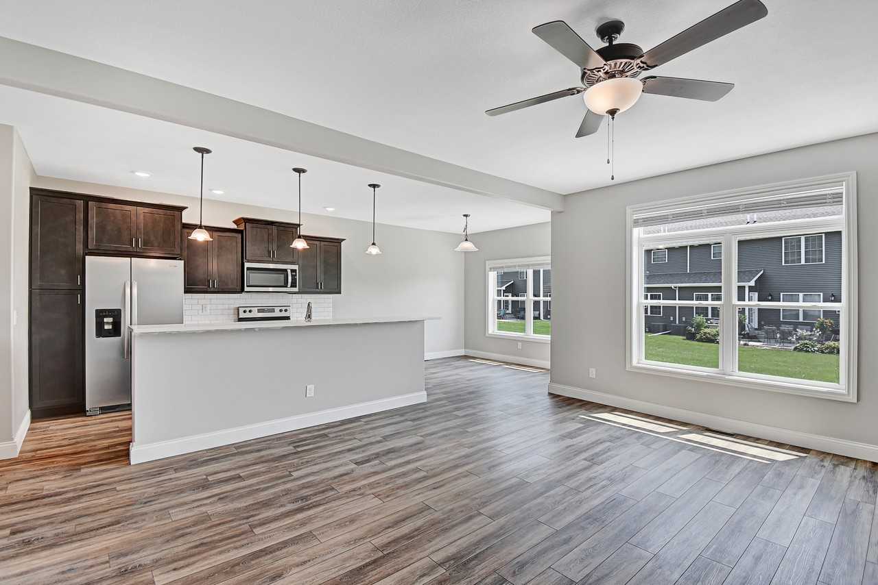 1202 Heather Dr #1202C - Photo 5 of 36