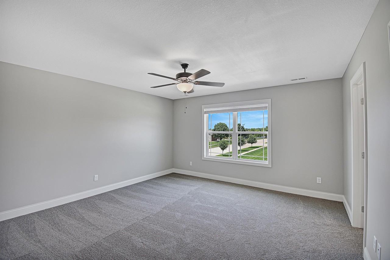 1202 Heather Dr #1202C - Photo 7 of 36