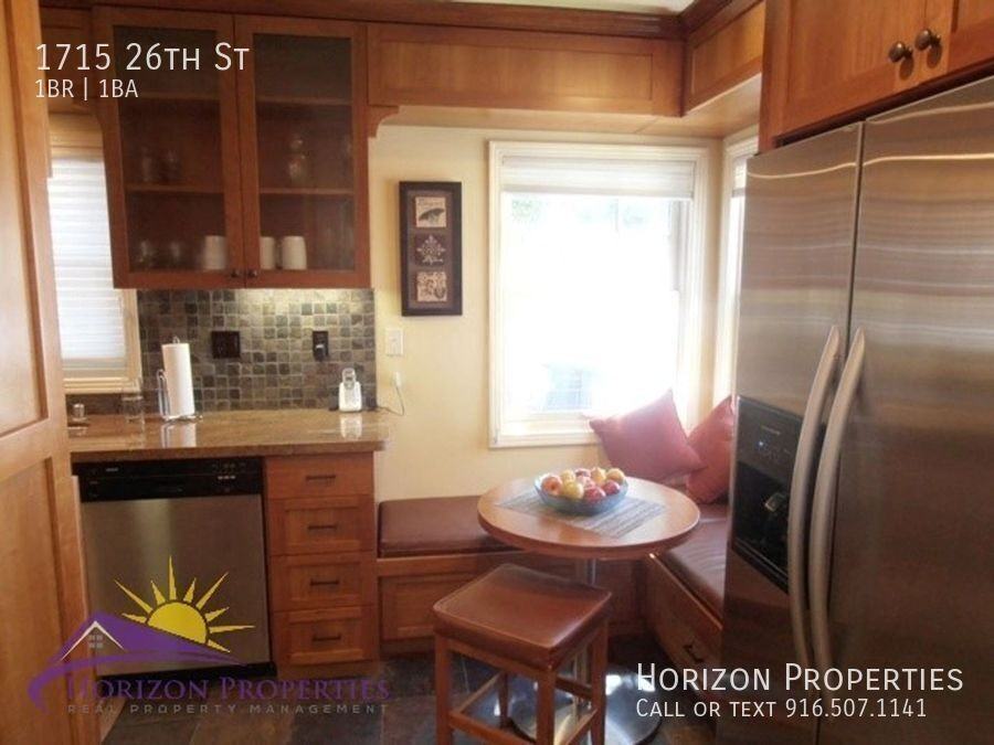 1715 26th St - Photo 6 of 23