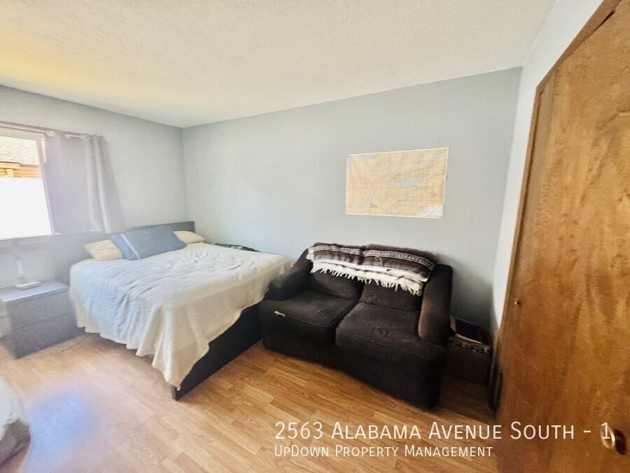 2563 Alabama Ave S #1 - Photo 4 of 18