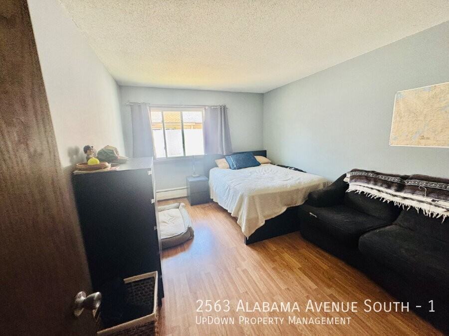 2563 Alabama Ave S #1 - Photo 5 of 18