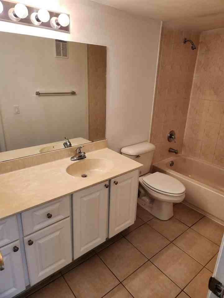 731 North Pine Island Road #402 - Photo 5 of 6