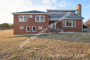 featured image of 3157 Santee Rd #1