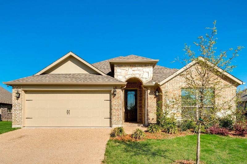 110 Stallion St - Photo 3 of 18