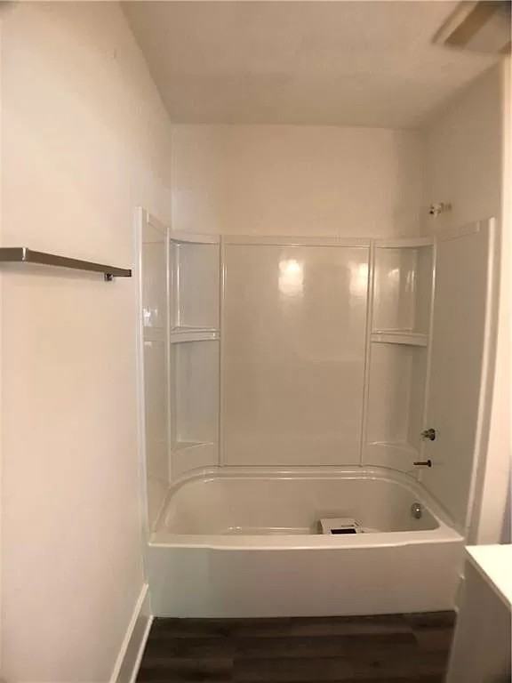 816 Grandview Ave - Photo 3 of 11