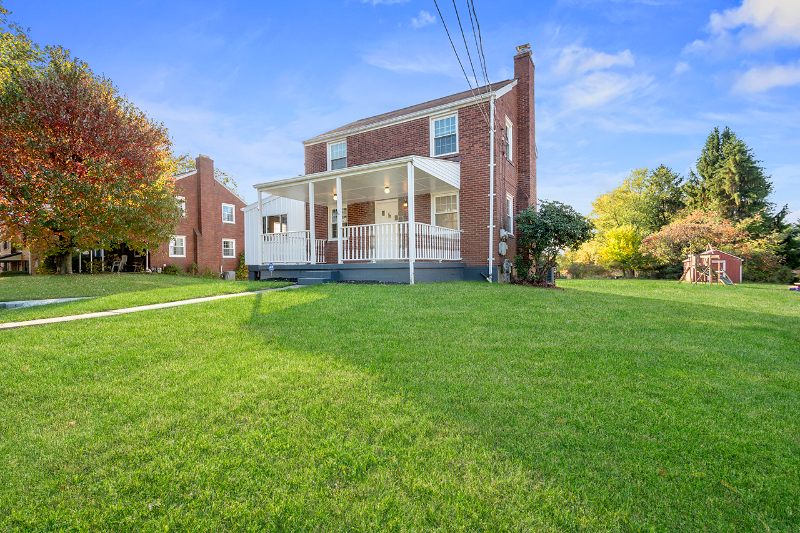 1180 Duncan Ave - Photo 2 of 31