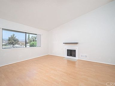 1965 Coulston St #1 - Photo 4 of 25