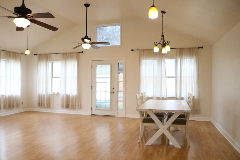 7102 Moat Cv - Photo 2 of 22