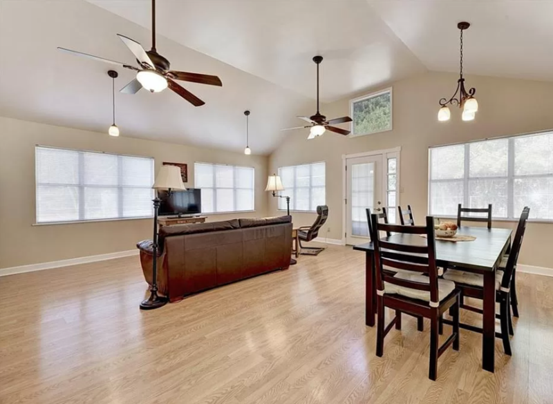 7102 Moat Cv - Photo 5 of 22