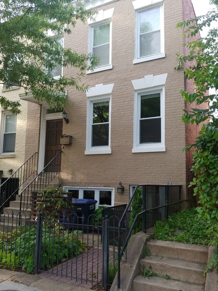1354 Pennsylvania Ave Se