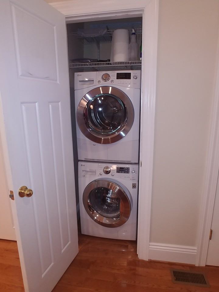 1354 Pennsylvania Ave Se - Photo 7 of 10