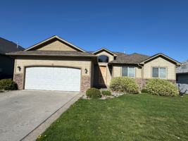 featured image of 7808 S Parway Ln