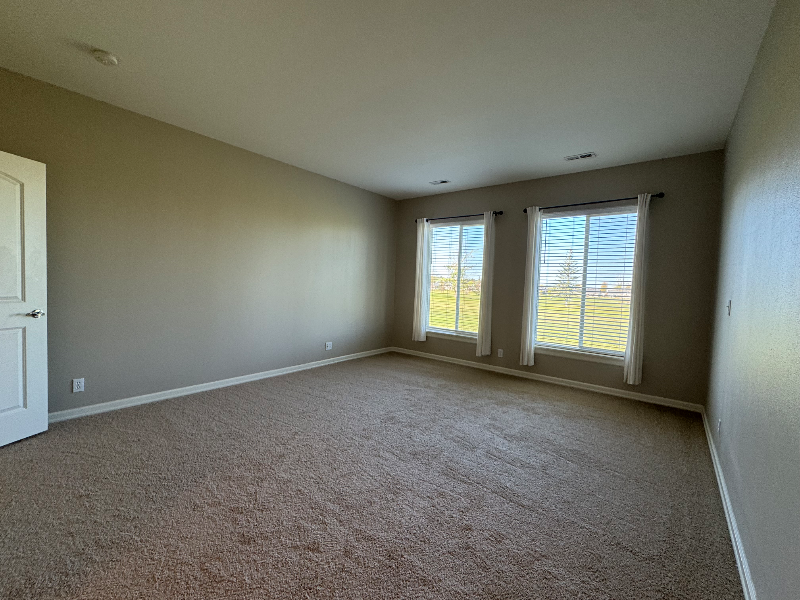 7808 S Parway Ln - Photo 6 of 11