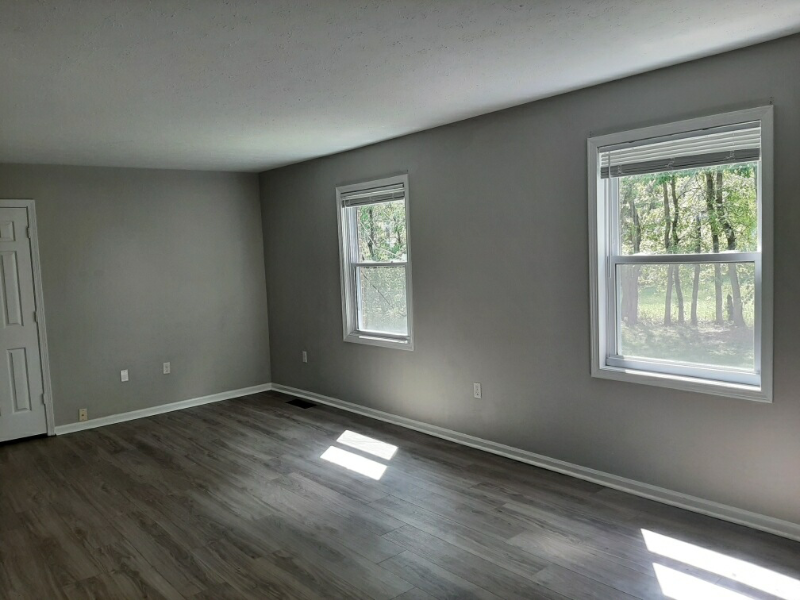 103 Molloy Ct #103 - Photo 2 of 8