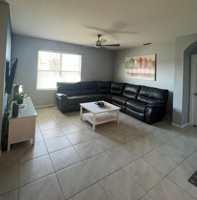 3037 Country Club Cir - Photo 4 of 18